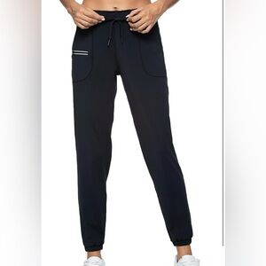 Women’s Medium Black Cuffed Leg Joggers
